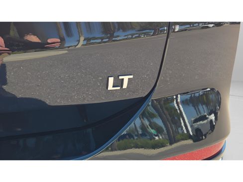 Used 2020 Chevrolet Equinox LT image 13