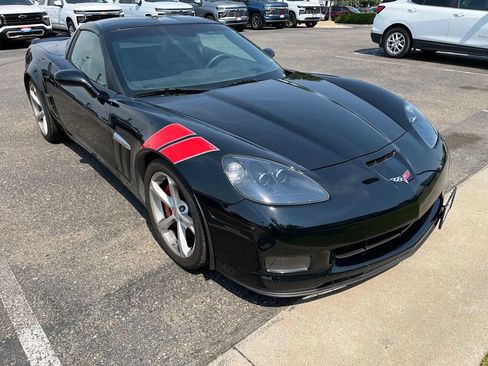 Used 2013 Chevrolet Corvette Grand Sport w/ 3LT Preferred Equipment Group RWD image 2