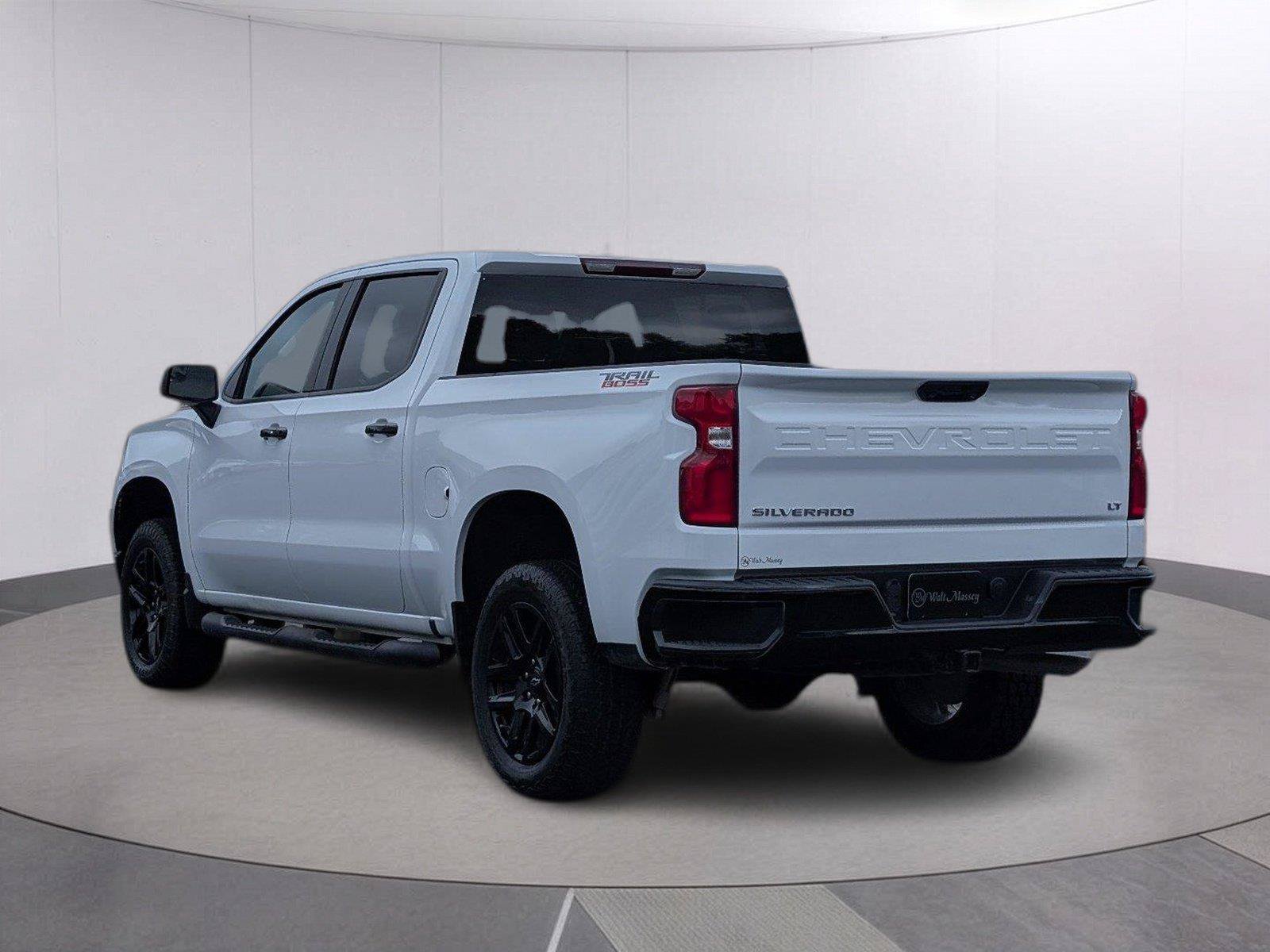 Used 2025 Chevrolet Silverado 1500 LT Trail Boss w/ Protection Package AWD/4WD image 3
