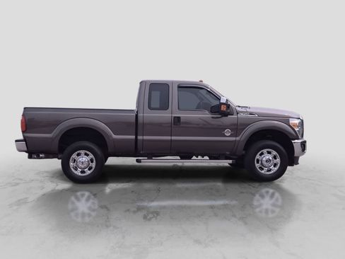Used 2015 Ford F350 XLT w/ XLT Premium Package AWD/4WD image 9