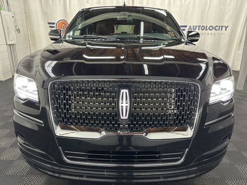 Used 2023 Lincoln Navigator L Reserve AWD/4WD image 3