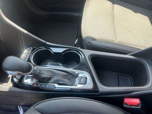 Used 2025 Buick Encore GX Preferred FWD image 36