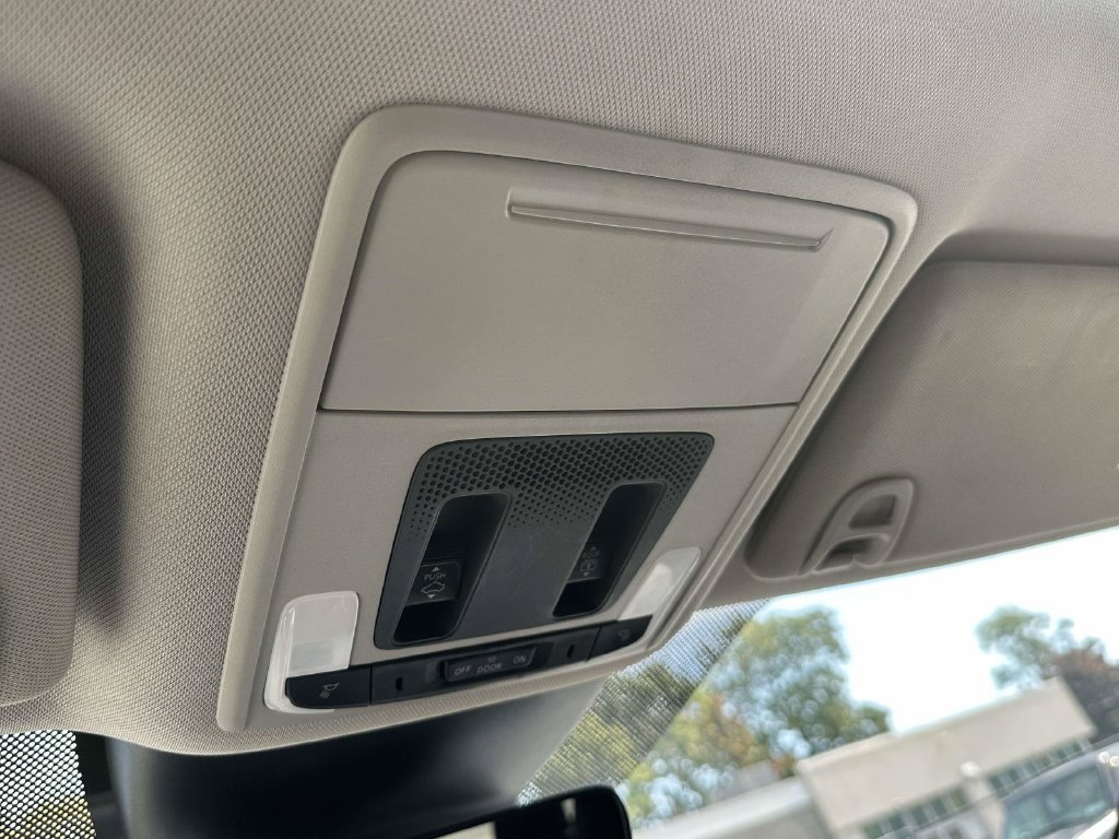 Used 2023 Honda Pilot Elite image 31