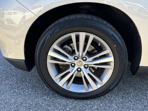 Used 2015 Lexus RX 450h AWD image 10