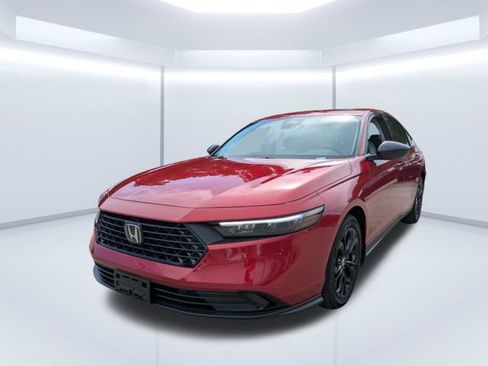 Used 2025 Honda Accord SE image 8