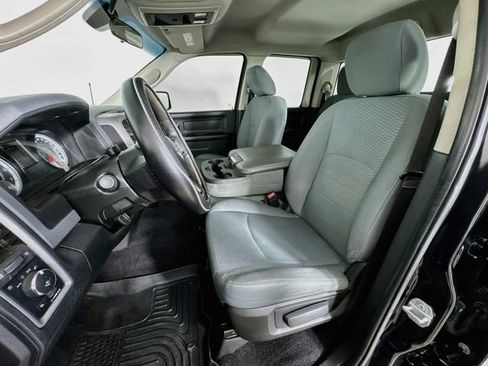 Used 2017 RAM 1500 Express w/ Black Ram 1500 Express Group AWD/4WD image 21