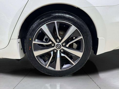 Used 2019 Nissan Maxima 3.5 S w/ Floor Mat Group image 15