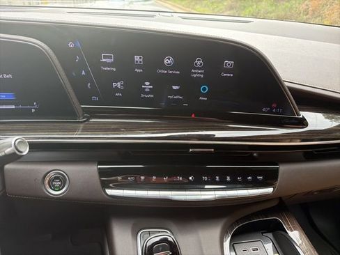 Used 2022 Cadillac Escalade ESV Premium Luxury w/ Performance Package image 15