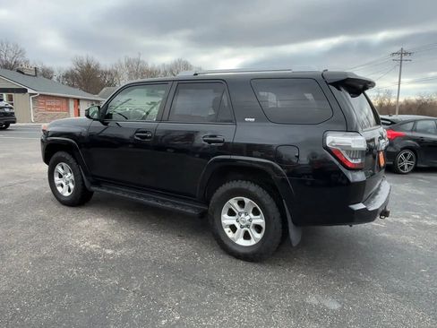 Used 2015 Toyota 4Runner SR5 image 6
