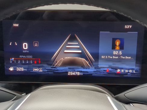 Used 2025 Chevrolet Suburban Z71 image 21