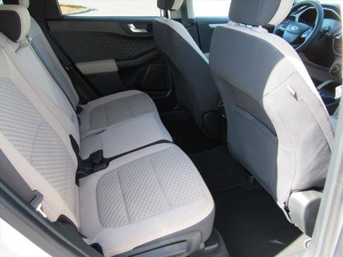 Used 2020 Ford Escape SE image 29