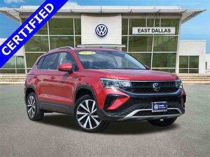 Certified 2024 Volkswagen Taos SE w/ Panoramic Sunroof Package