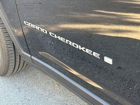 New 2026 Jeep Grand Cherokee L Limited RWD image 31