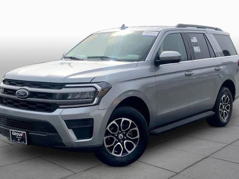 Certified 2024 Ford Expedition XLT AWD/4WD image 1