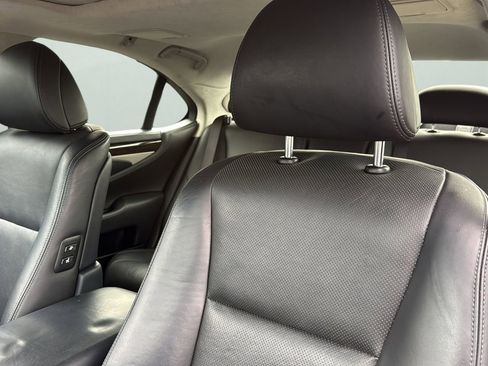 Used 2016 Lexus LS 460 w/ Comfort Package image 9