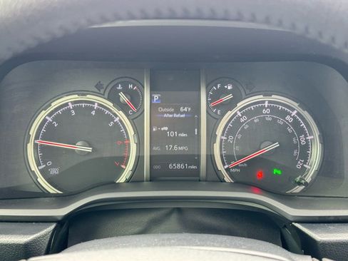 Used 2022 Toyota 4Runner Limited image 31