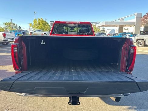 Used 2025 GMC Sierra 3500 SLT w/ SLT Premium Package image 13