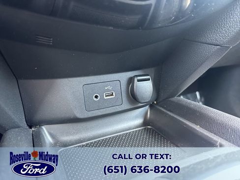 Used 2018 Nissan Rogue SV w/ Premium Package AWD/4WD image 17