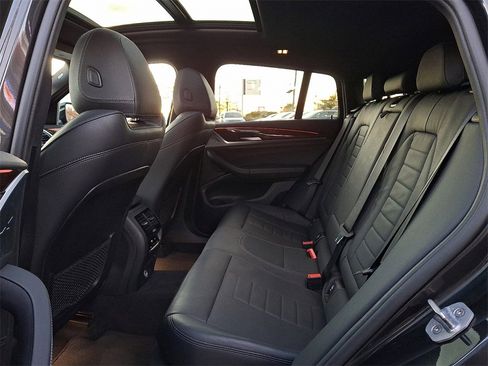 Used 2019 BMW X4 xDrive30i image 16