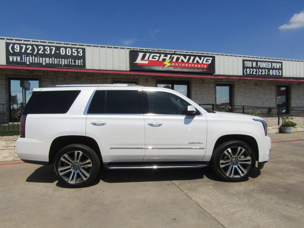 Used 2019 GMC Yukon Denali w/ Open Road Package AWD/4WD image 5