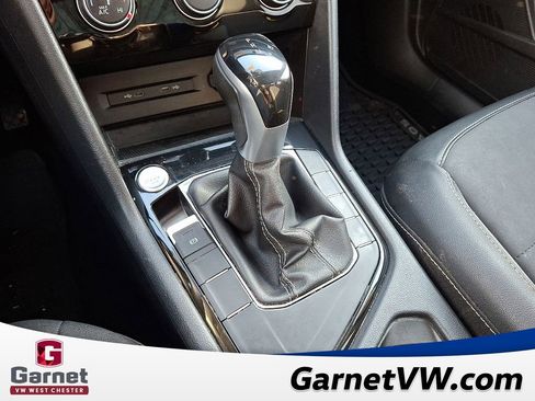 Certified 2023 Volkswagen Taos SE w/ Panoramic Sunroof Package image 15