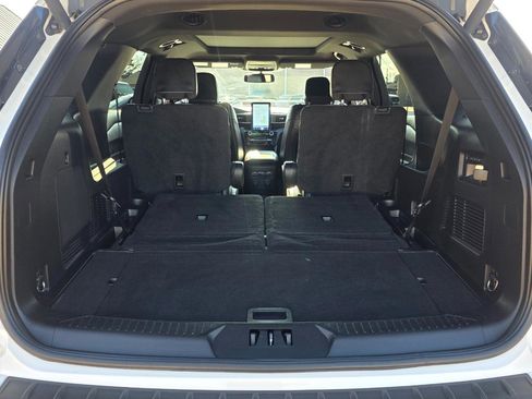 Used 2022 Ford Explorer ST w/ ST Street Pack image 20