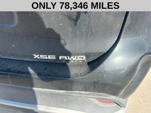 Used 2022 Toyota Highlander XSE AWD/4WD image 4