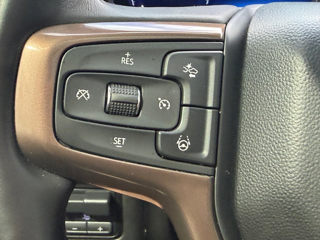 Used 2024 Chevrolet Suburban High Country w/ Advanced Technology Package AWD/4WD image 15