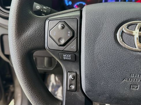 Used 2020 Toyota Tacoma SR image 11