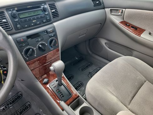 Used 2006 Toyota Corolla CE image 32