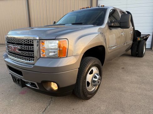 Used 2014 GMC Sierra 3500 Denali image 36
