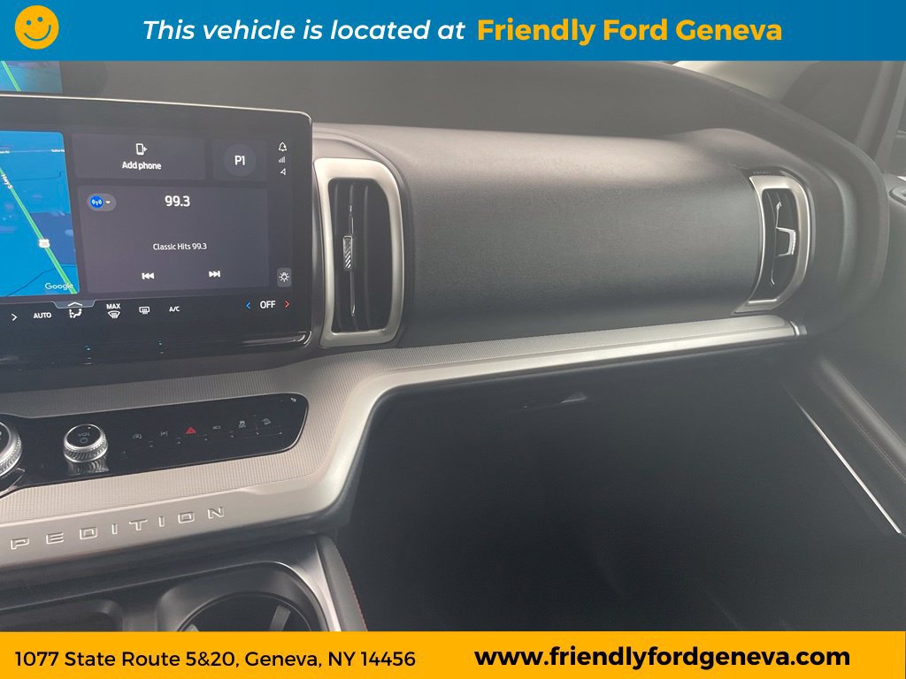 Used 2025 Ford Expedition Max Active AWD/4WD image 24