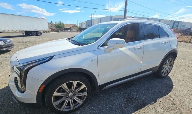 Used 2019 Cadillac XT4 Premium Luxury AWD/4WD image 1