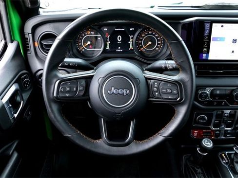 Used 2025 Jeep Gladiator Mojave image 26