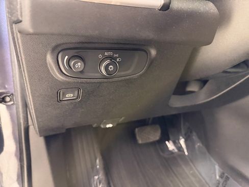 Used 2019 GMC Terrain SLE w/ Driver Convenience Package image 13