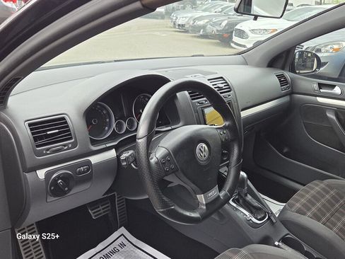Used 2009 Volkswagen GTI 4-Door FWD image 7