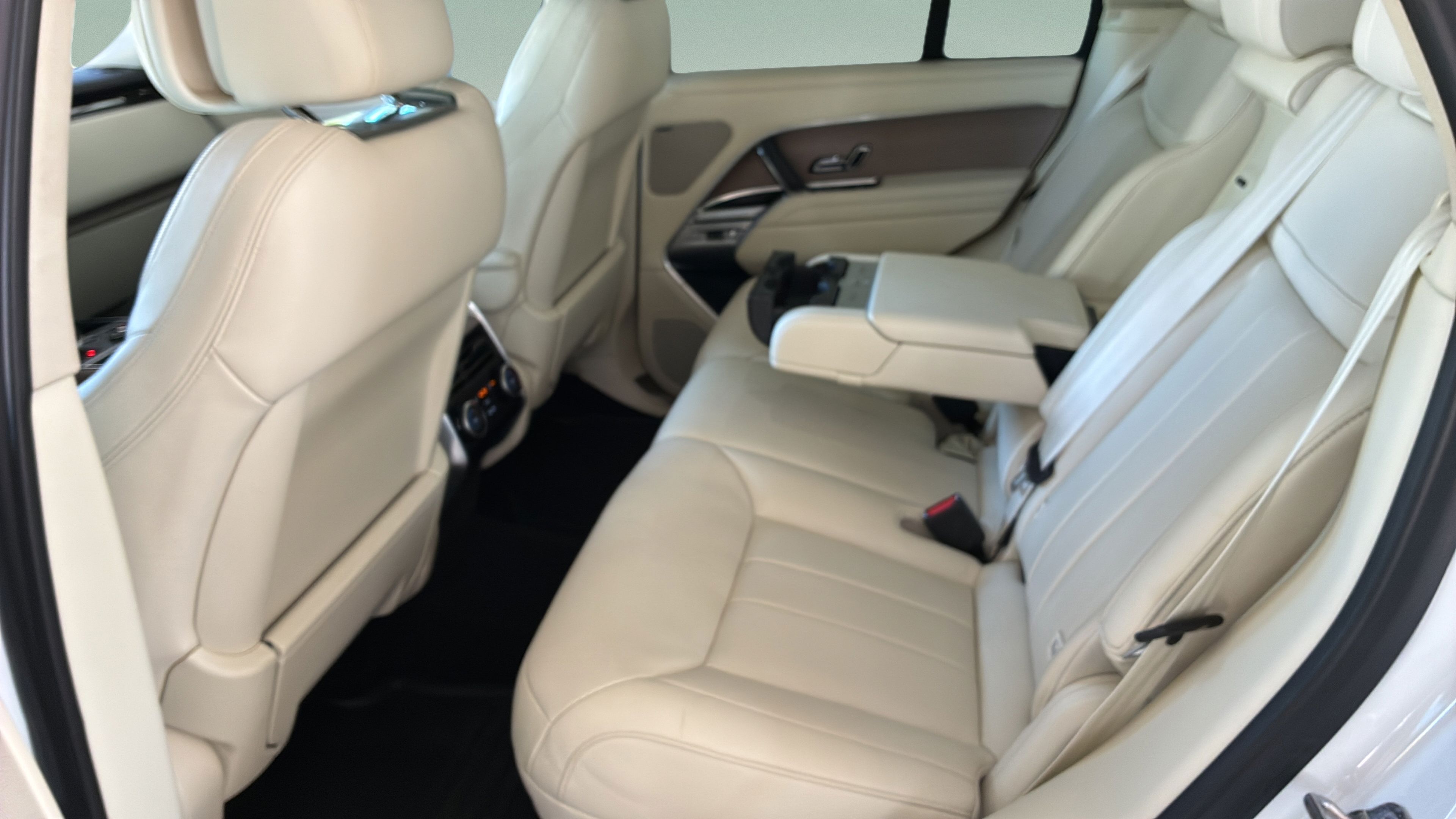 Used 2023 Land Rover Range Rover SE AWD/4WD image 20