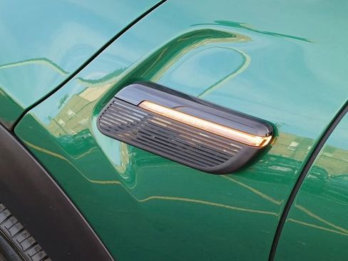 Used 2024 MINI Cooper 2-Door Hardtop image 23