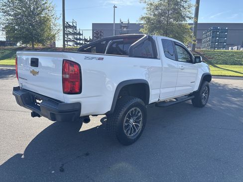 Used 2017 Chevrolet Colorado ZR2 w/ LPO, Premium Interior Package AWD/4WD image 9