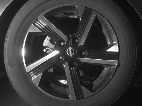 Used 2025 Nissan Sentra SV FWD image 15