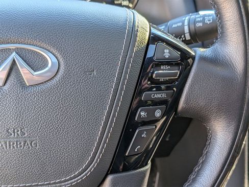 Used 2024 INFINITI QX80 Sensory image 19