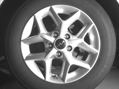 Used 2025 Kia Soul LX w/ LX Technology Package image 11