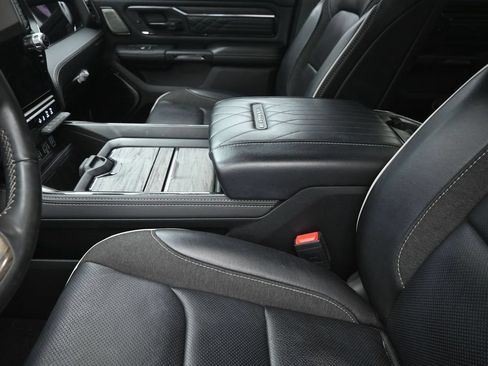 Used 2025 RAM 1500 Limited AWD/4WD image 21