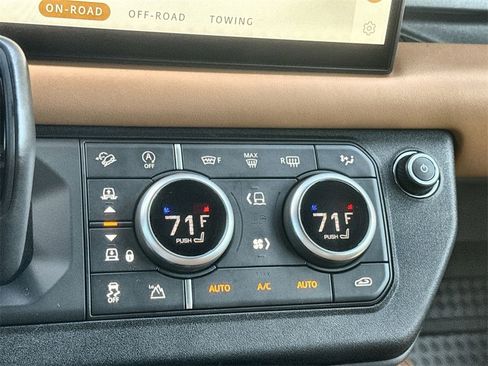 Used 2024 Land Rover Defender 130 X image 27