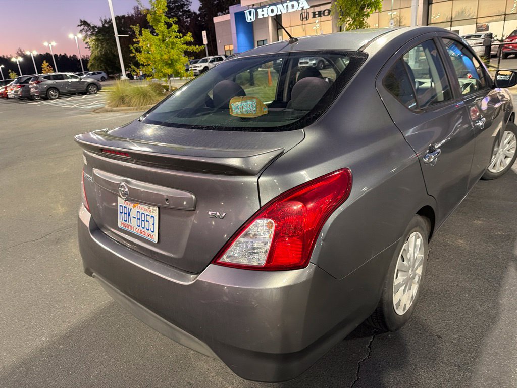 Used 2017 Nissan Versa SV FWD image 7