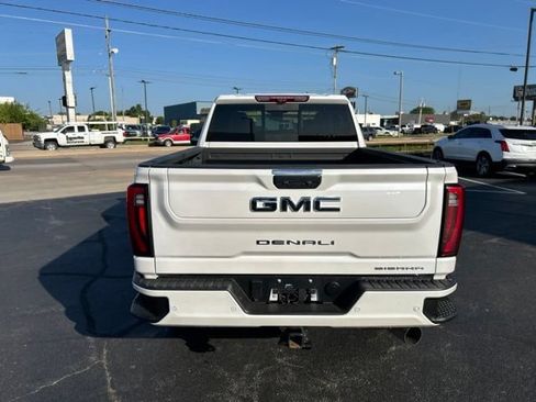 Used 2025 GMC Sierra 2500 Denali Ultimate AWD/4WD image 7