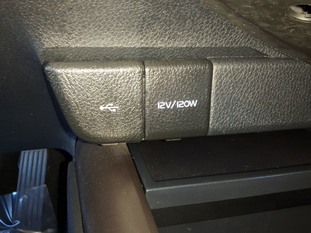 Used 2023 Toyota Camry SE FWD image 18