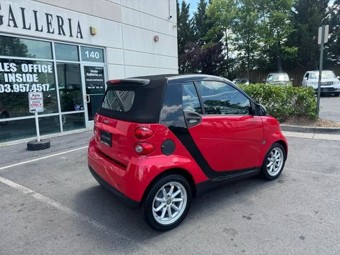 Used 2009 smart fortwo passion RWD image 4