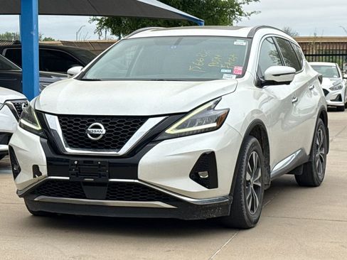 Used 2019 Nissan Murano SV w/ Premium Package image 2