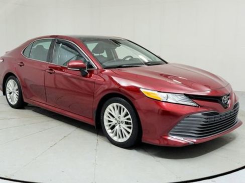 Used 2019 Toyota Camry XLE w/ Driver Assist Package image 7